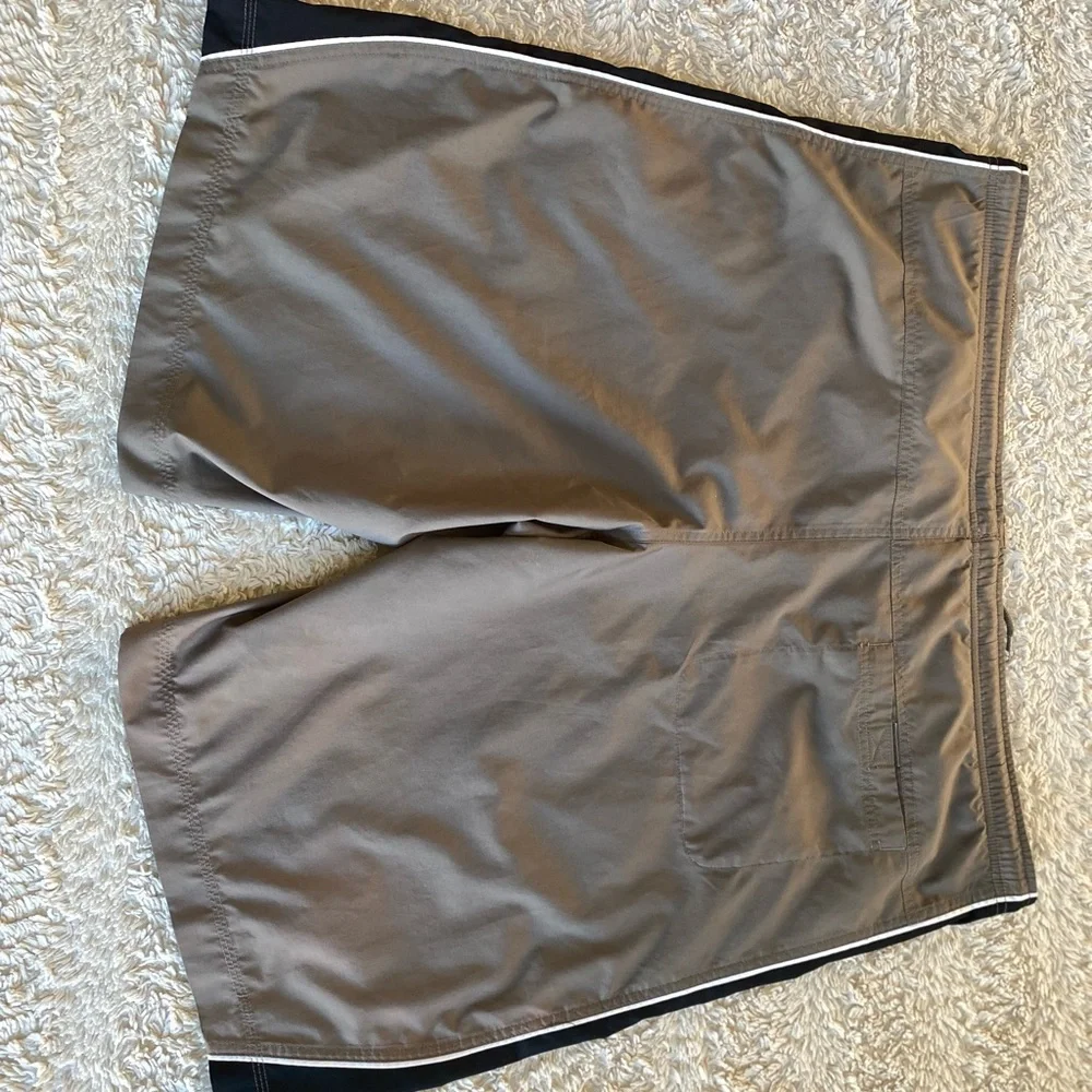 Nike brown black