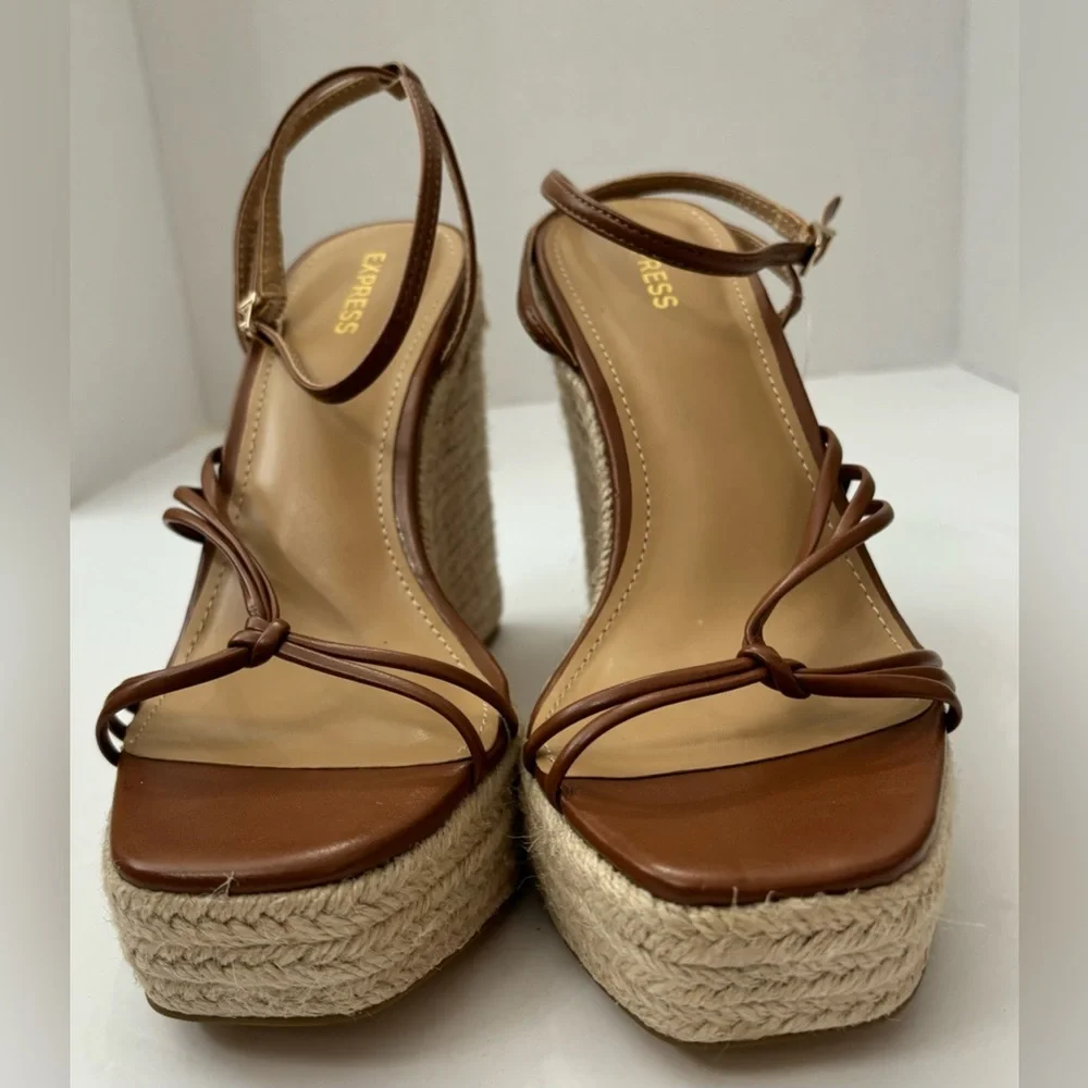 Express wedge platform