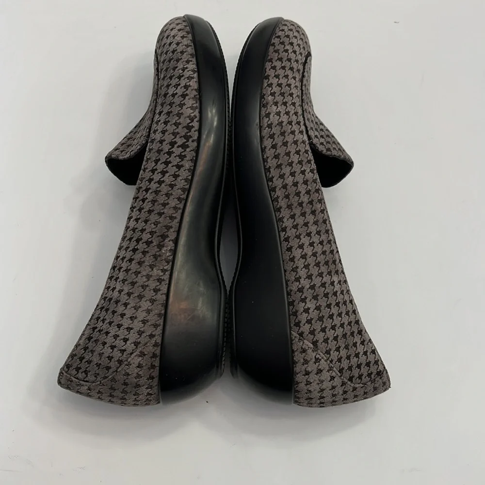 Dansko “debra” leather
