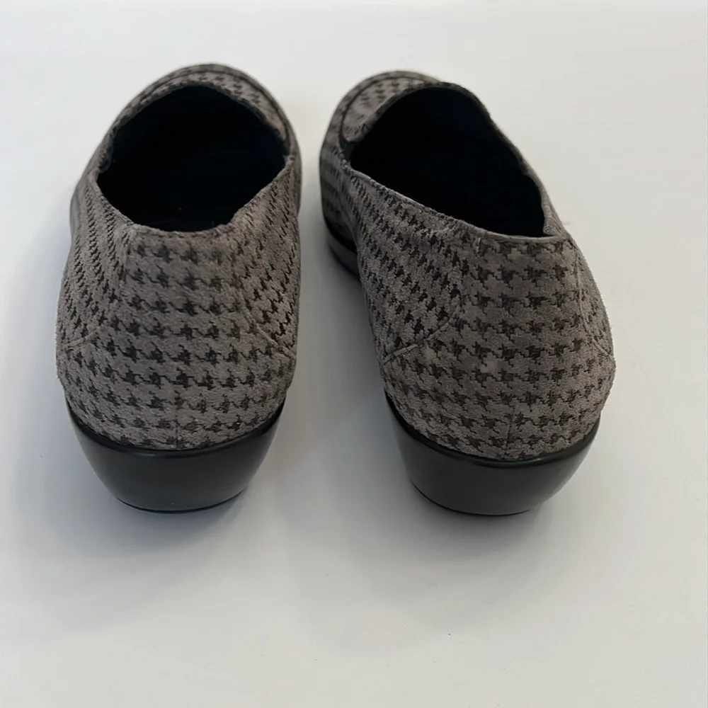 Dansko “debra” leather
