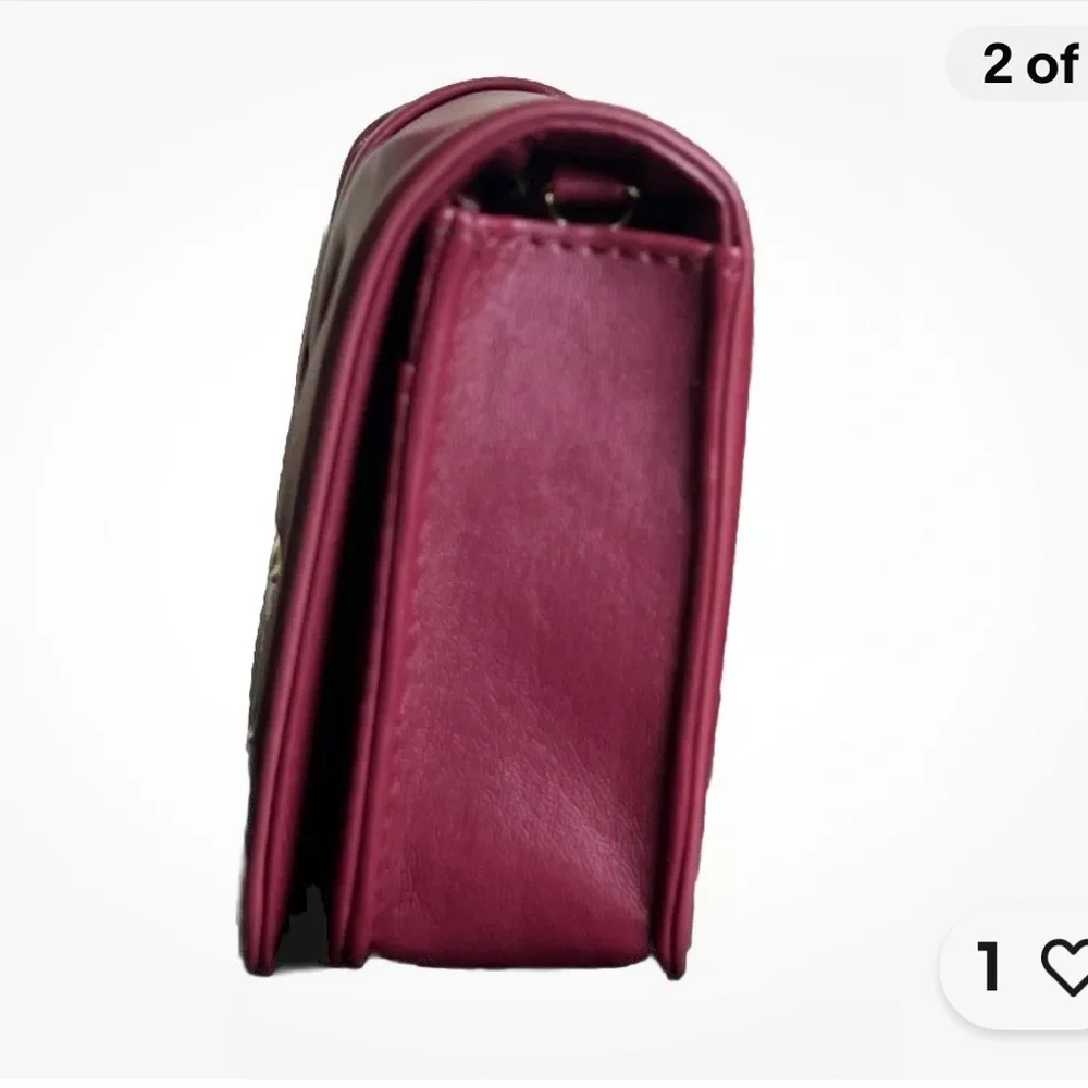 maroon color