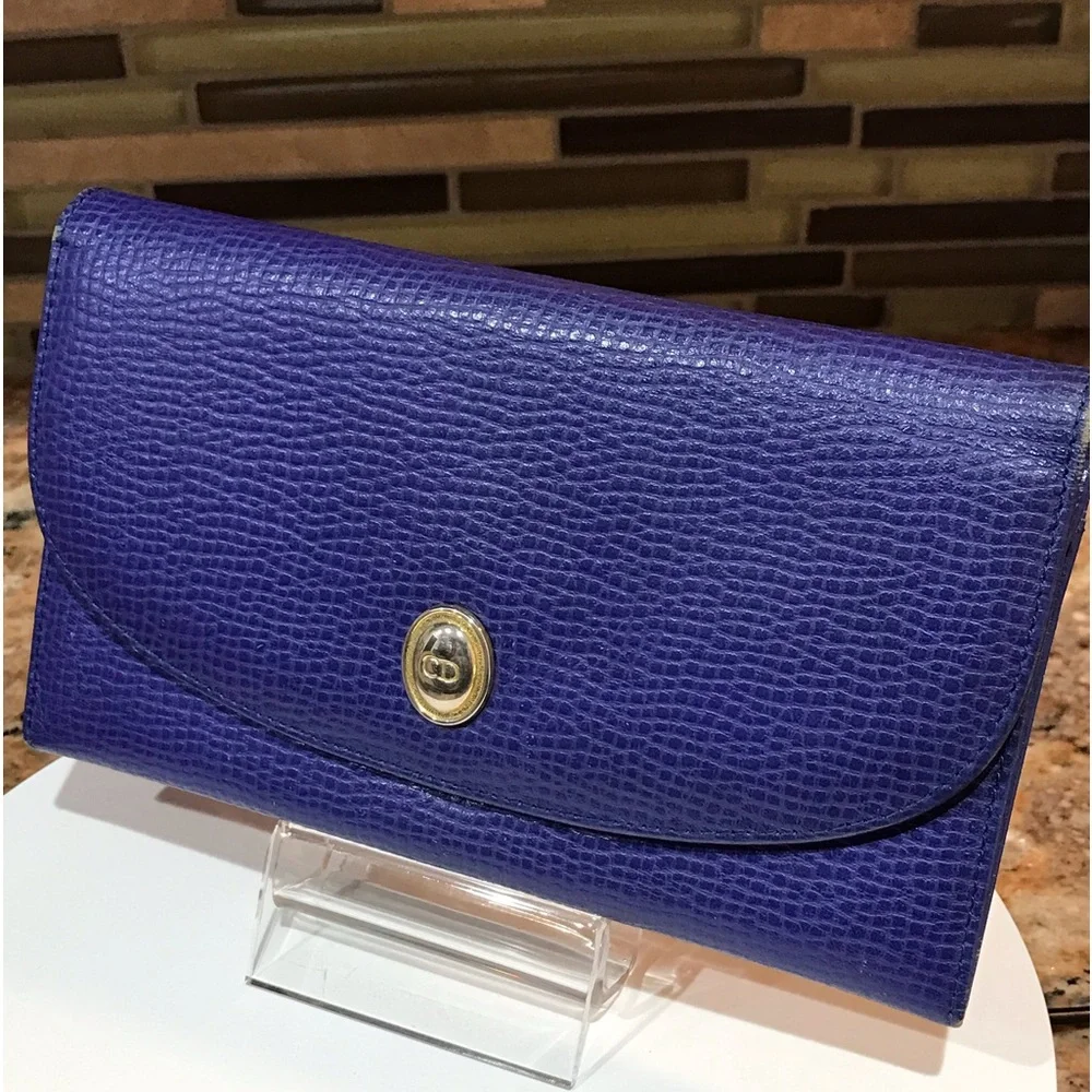 Dior pre owned