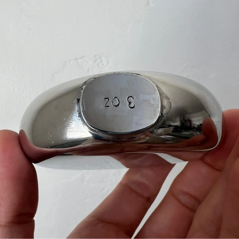 Isola salut polished