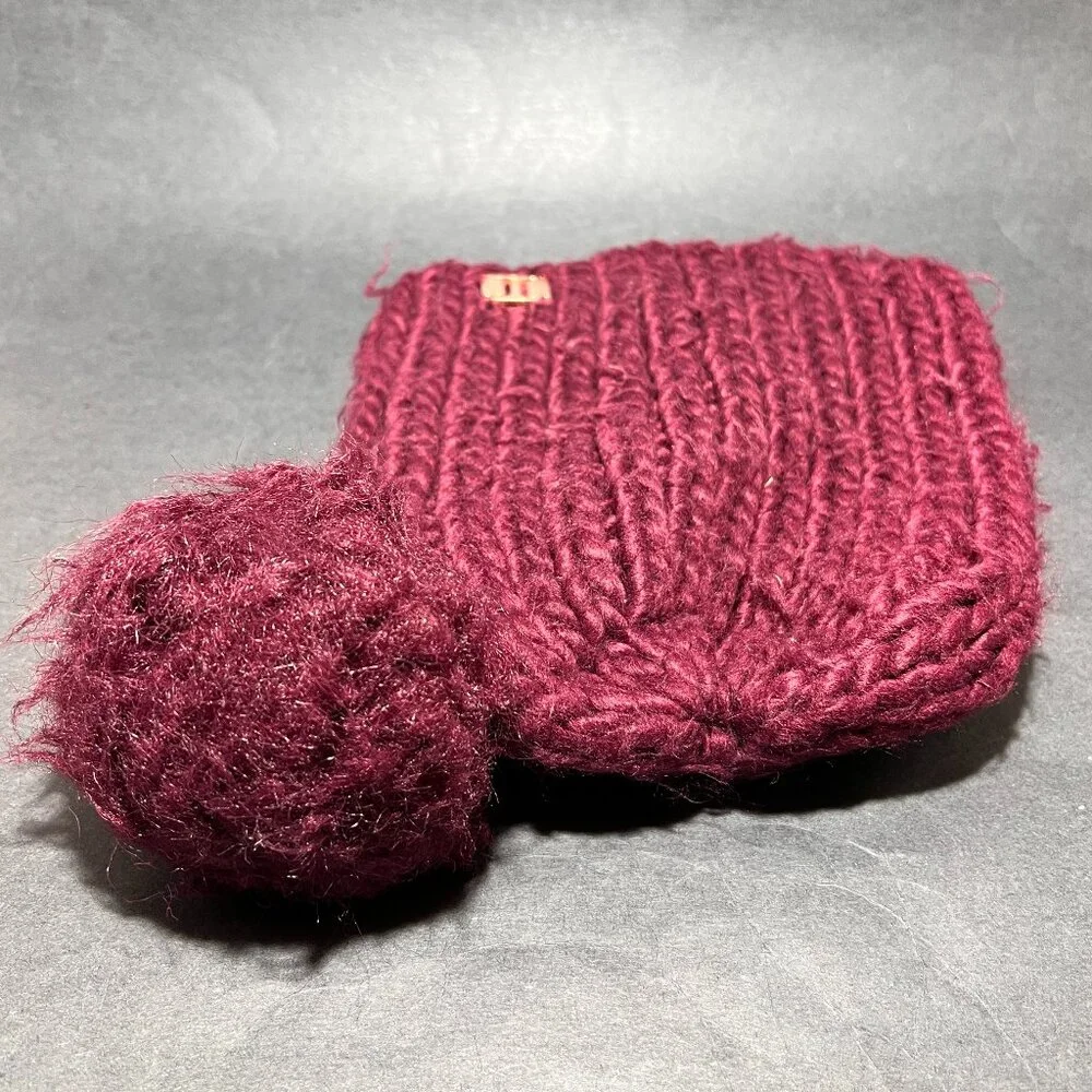 Justice Youth Maroon Knit Beanie Hat Faux Fur Pom Ski Snow Winter Girls Outdoor