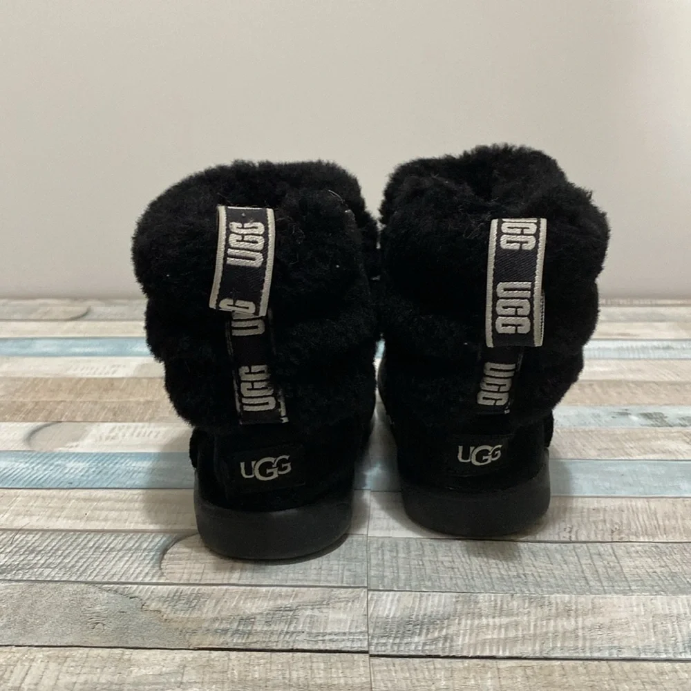 UGG toddler mini