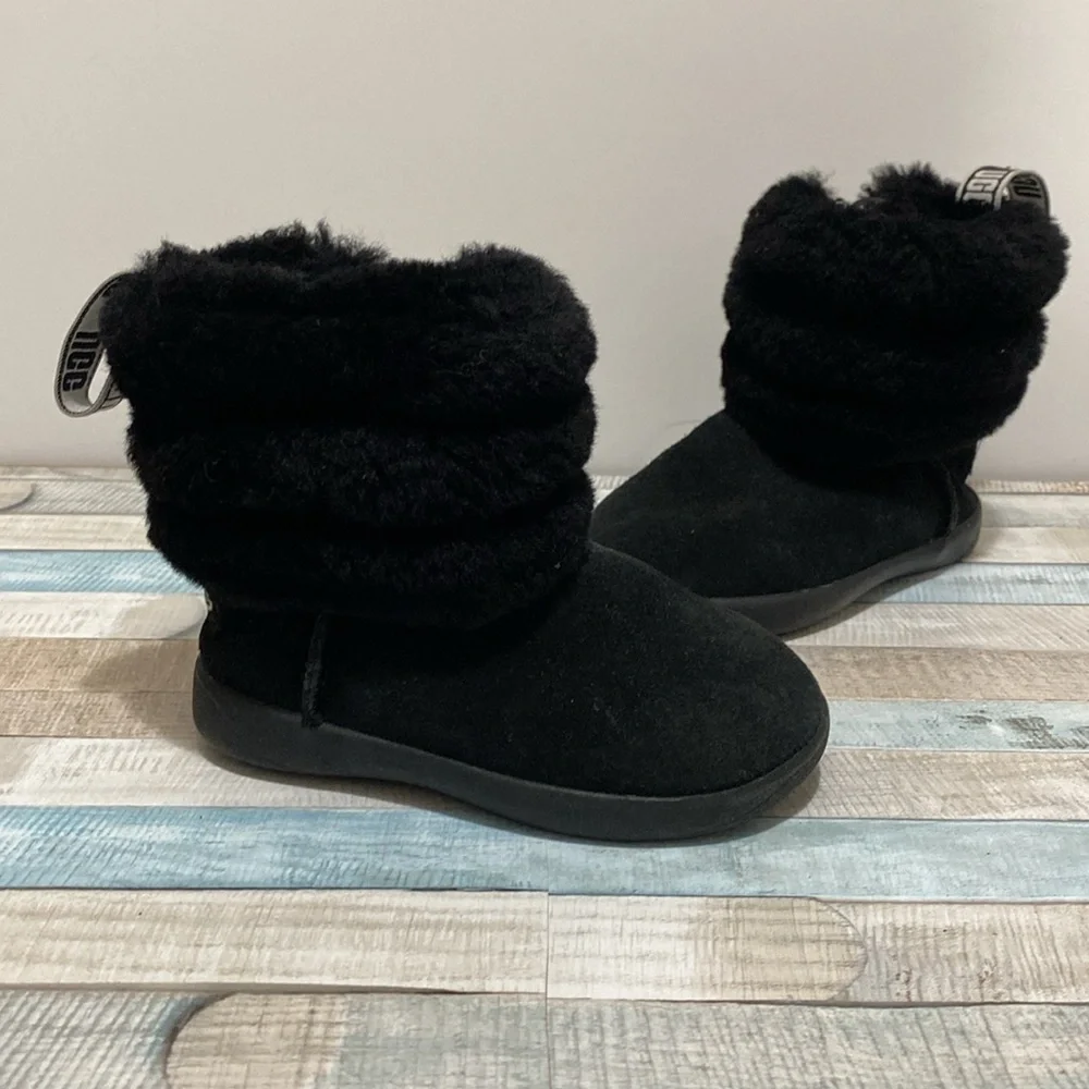 UGG toddler mini