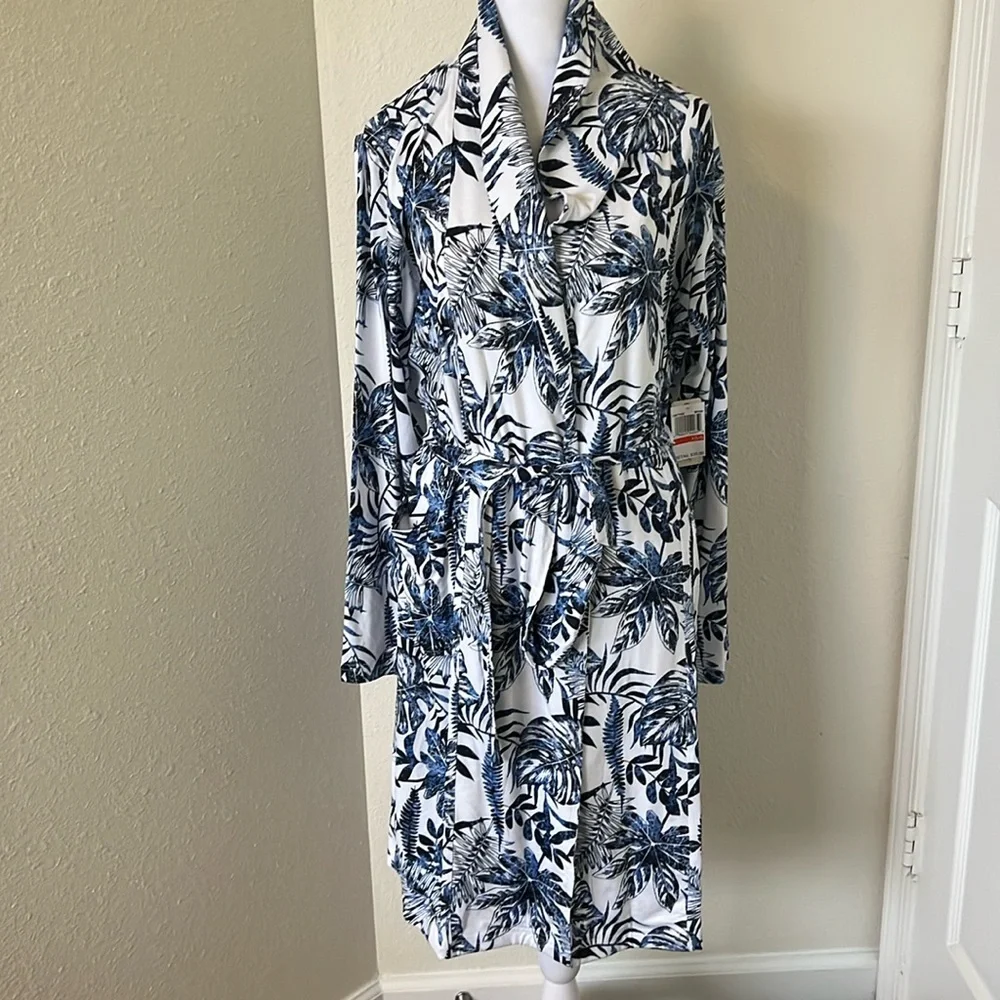 NWT Yarn & Sea Sleep Robe, Size X-Small