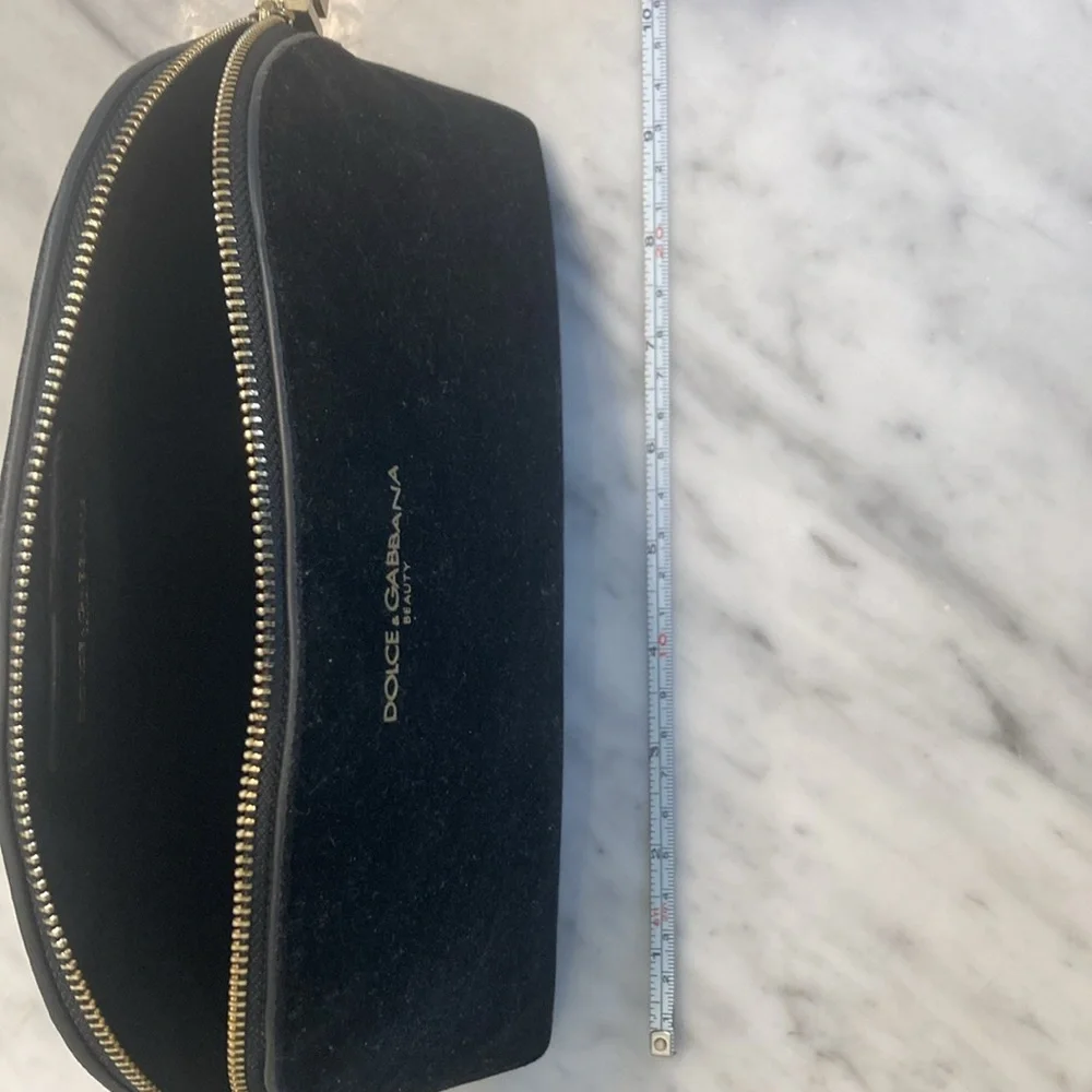 Dolce & Gabbana purchased poshmark
