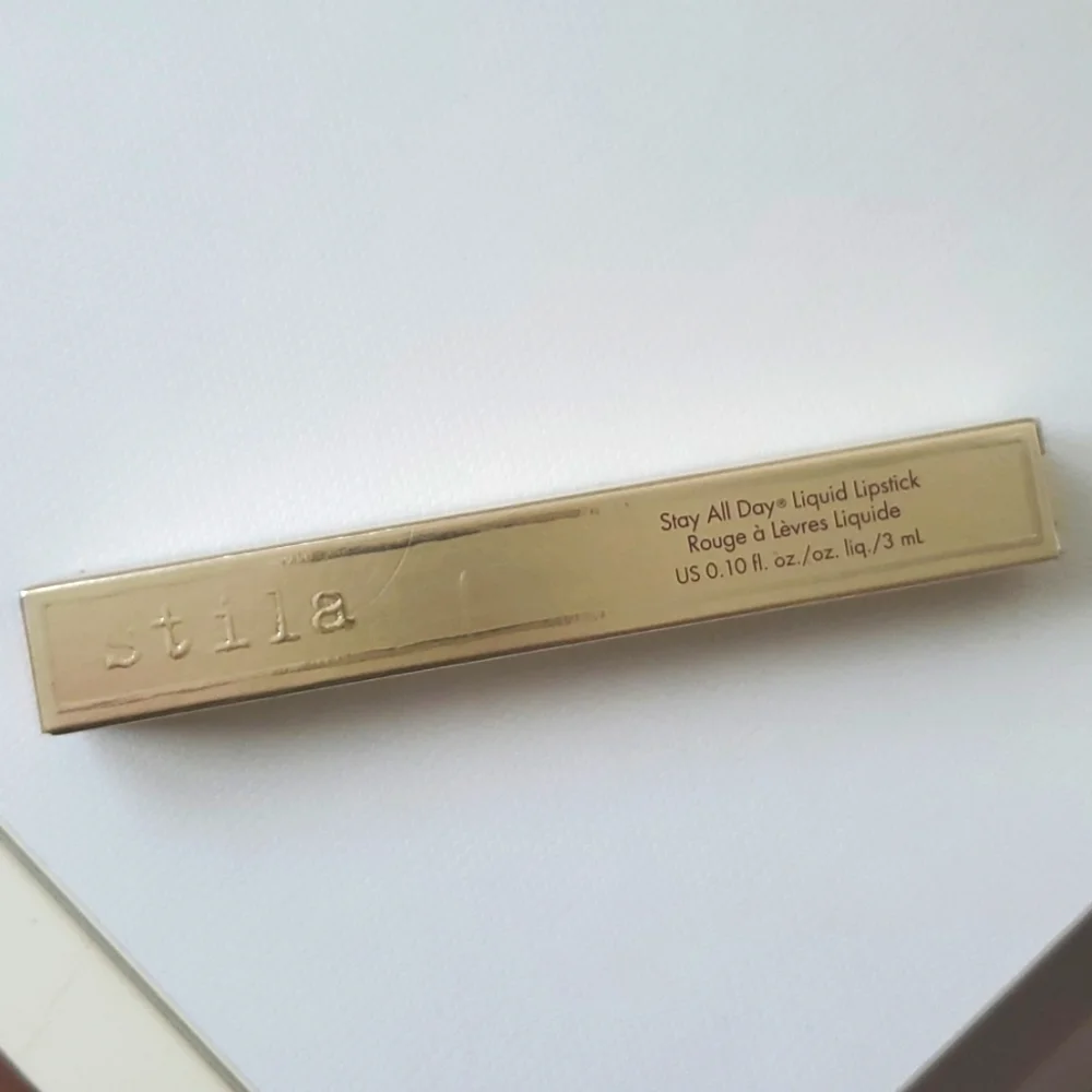 Stila stay all