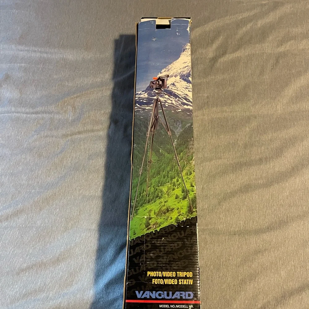 Vanguard camera tripod