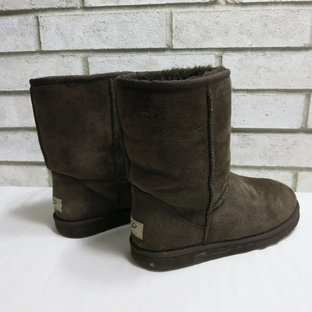 UGG australia 5825