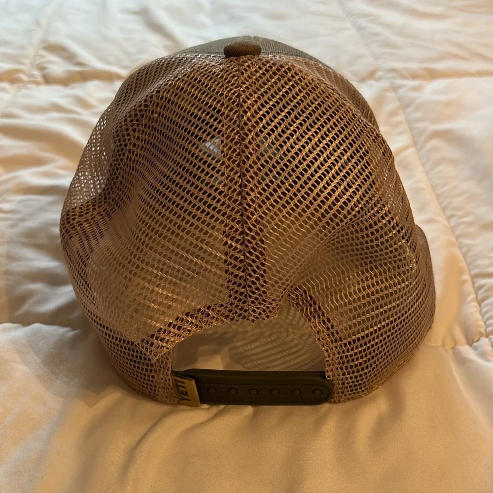 Yeti trucker hat