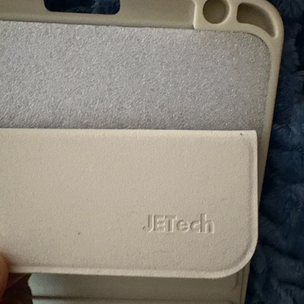 iPad JETech Case