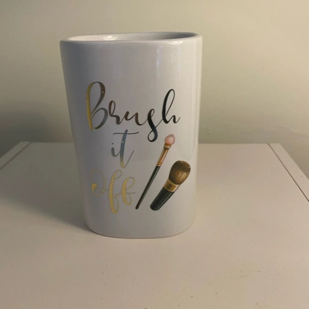 N/A brush it