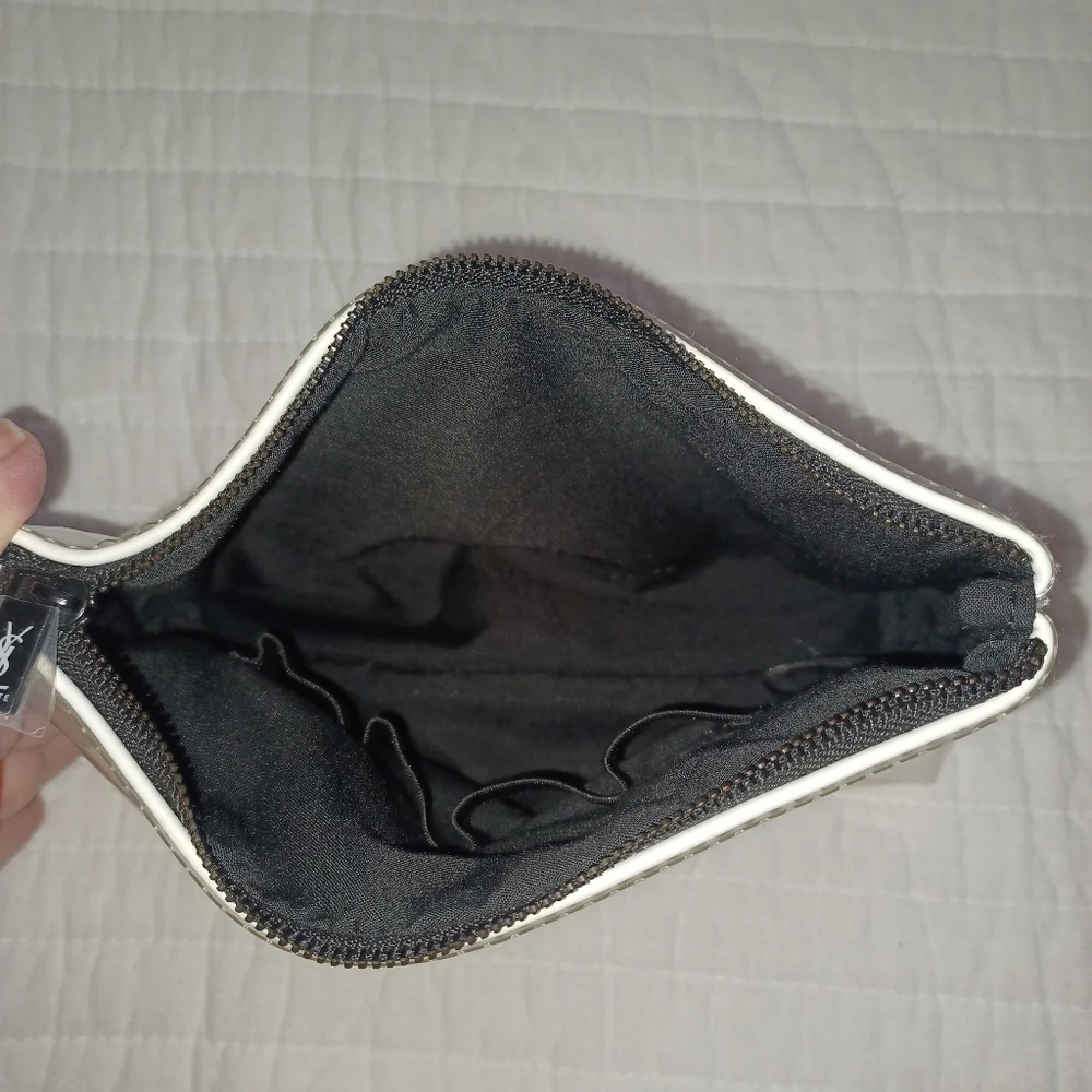 Yves Saint Laurent excellent used