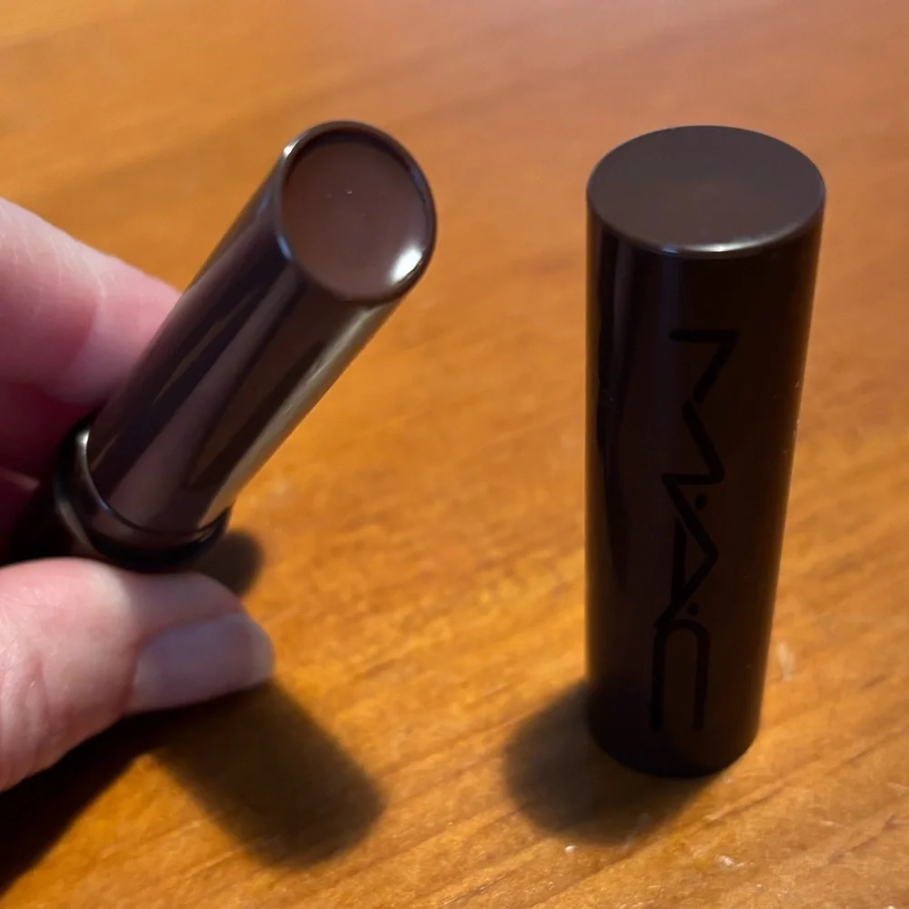 MAC Squirt Plumping Gloss Stick