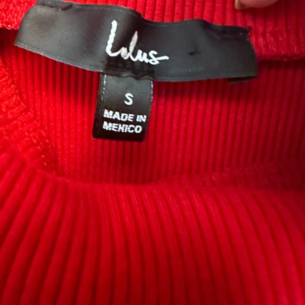 Lulus red ribbed