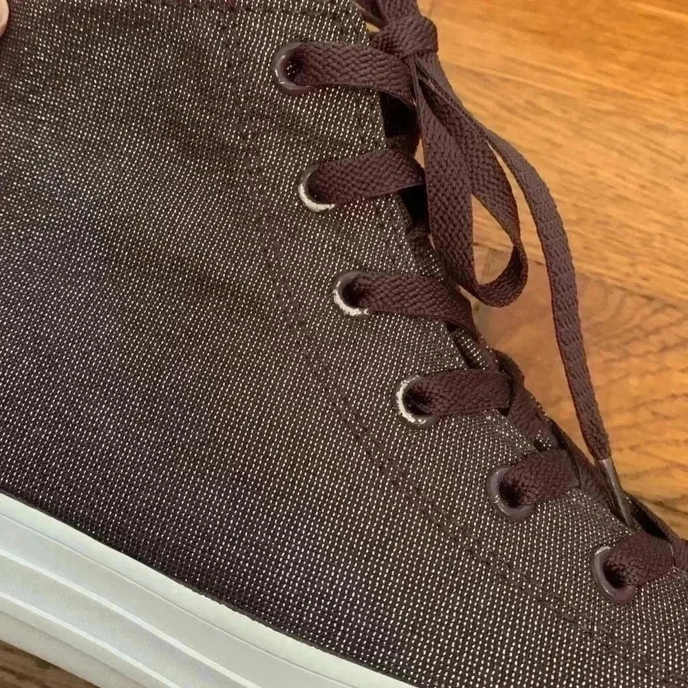 Converse high top