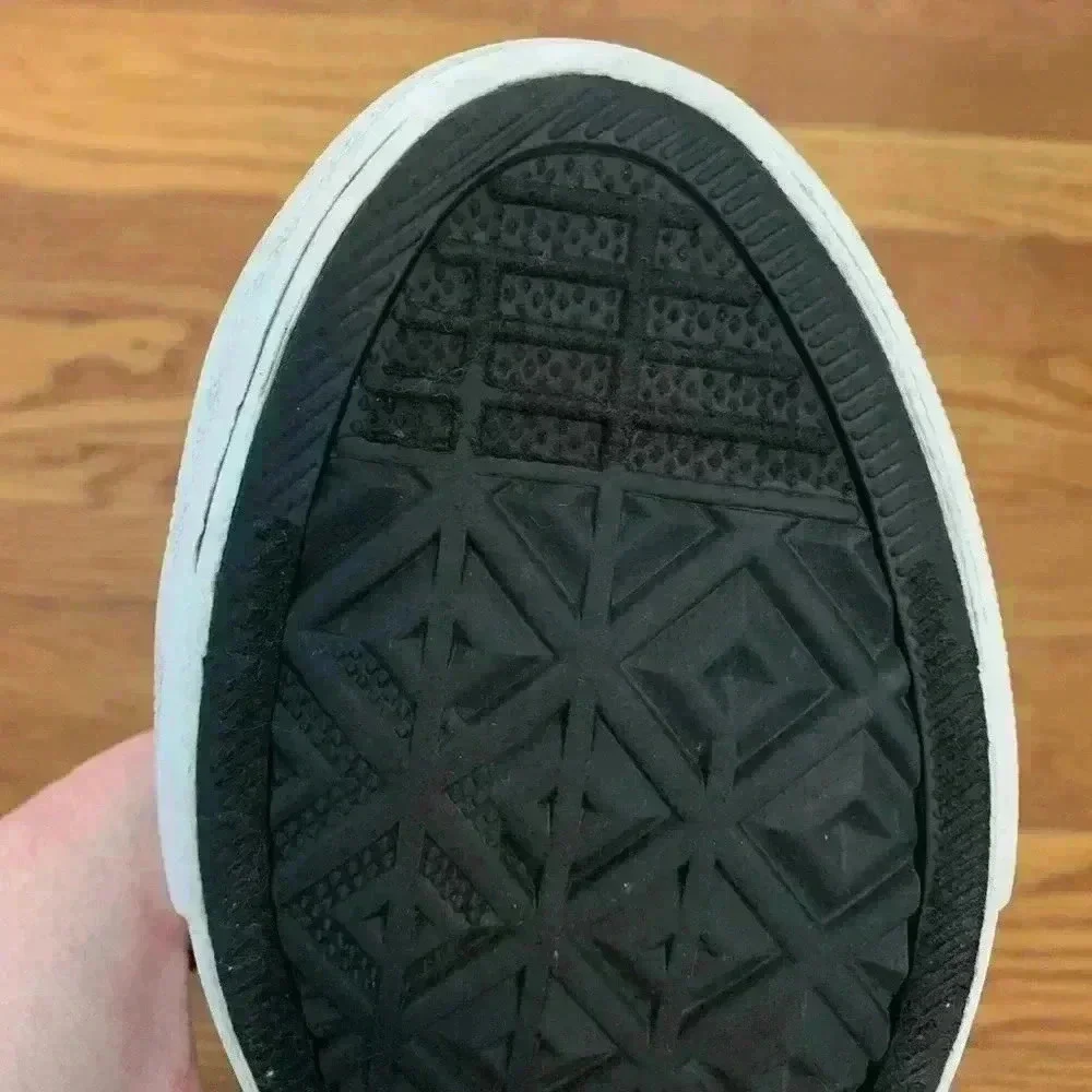 Converse high top