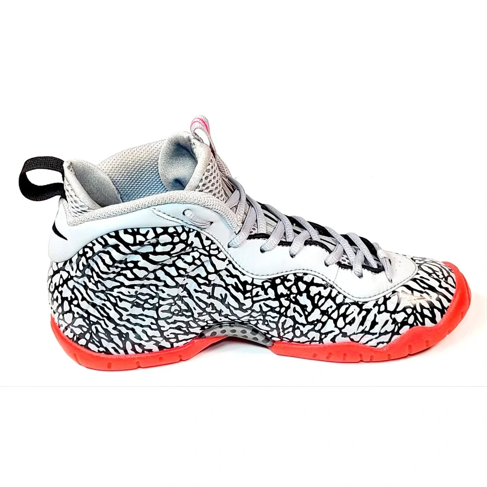 Nike Foamposite Pro GS Size (5Y) Pink Elephant Print Grey Black 644792-002