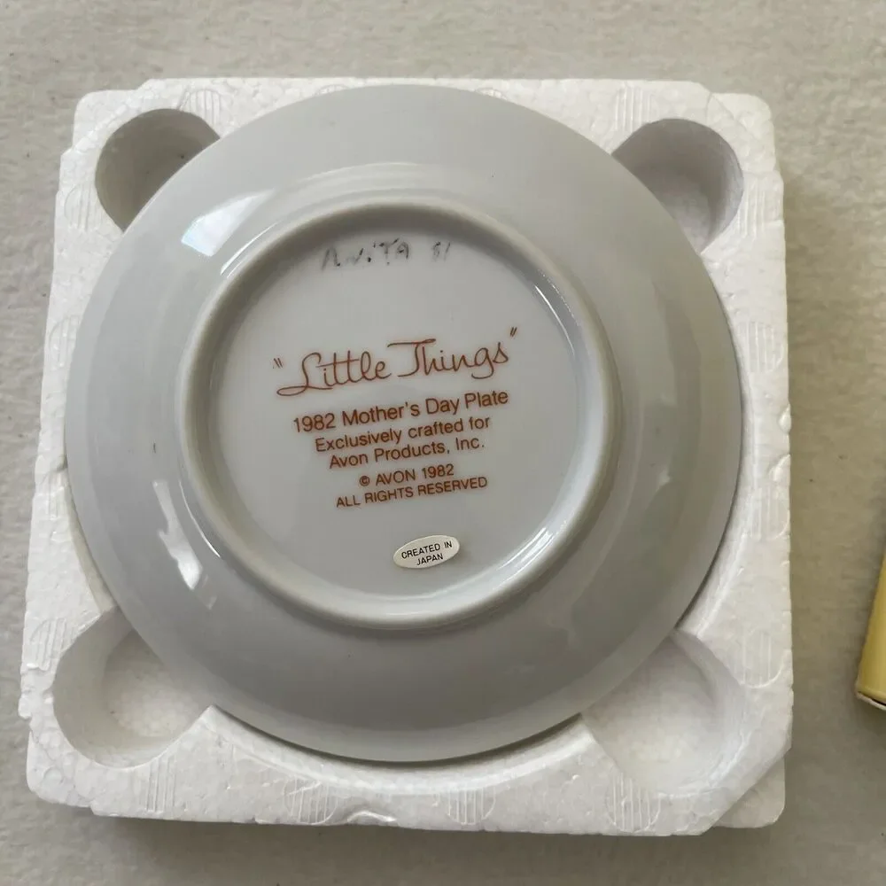 Avon this vintage
