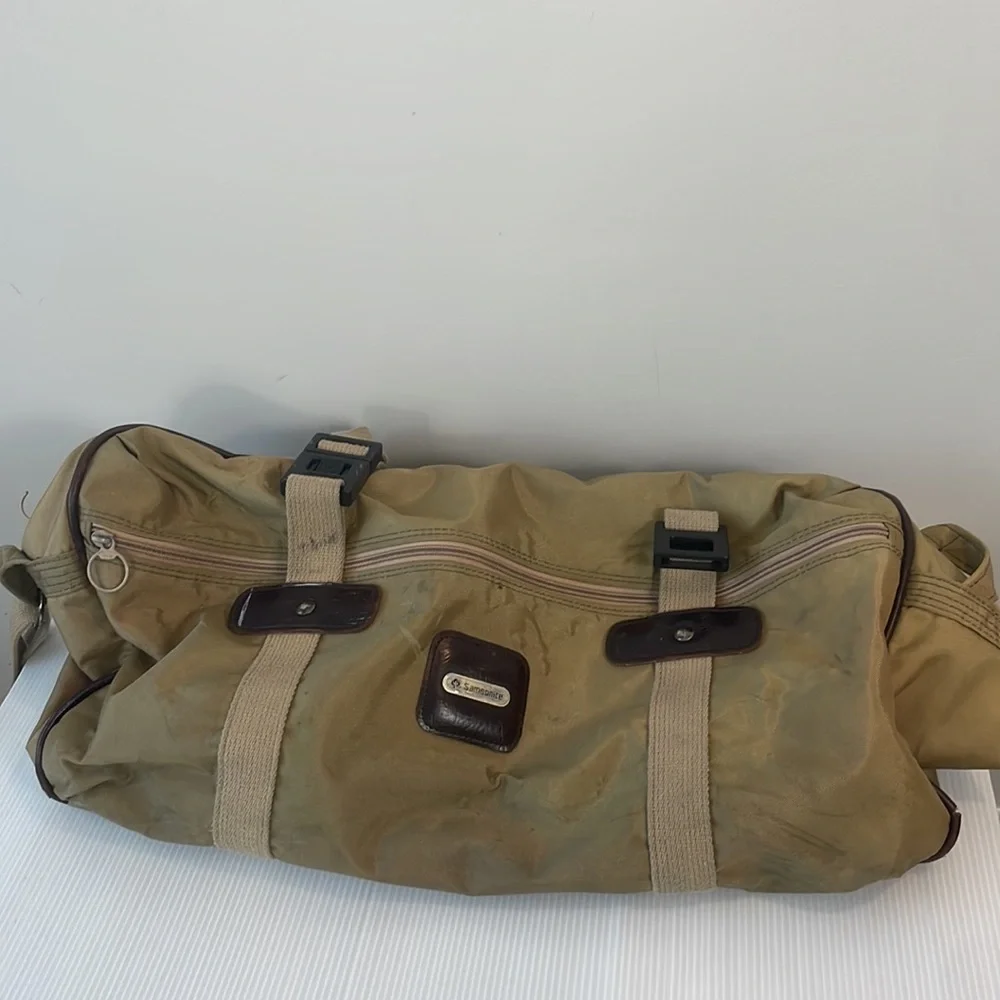 Samsonite brand duffel