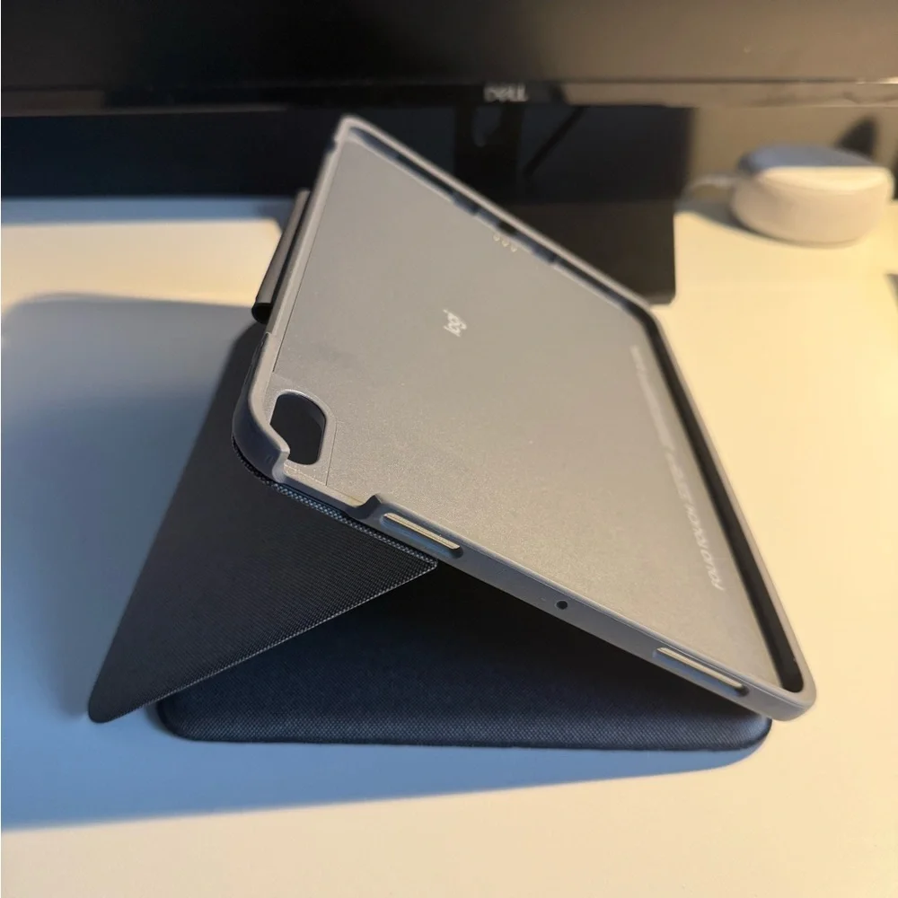Logitech ipad case