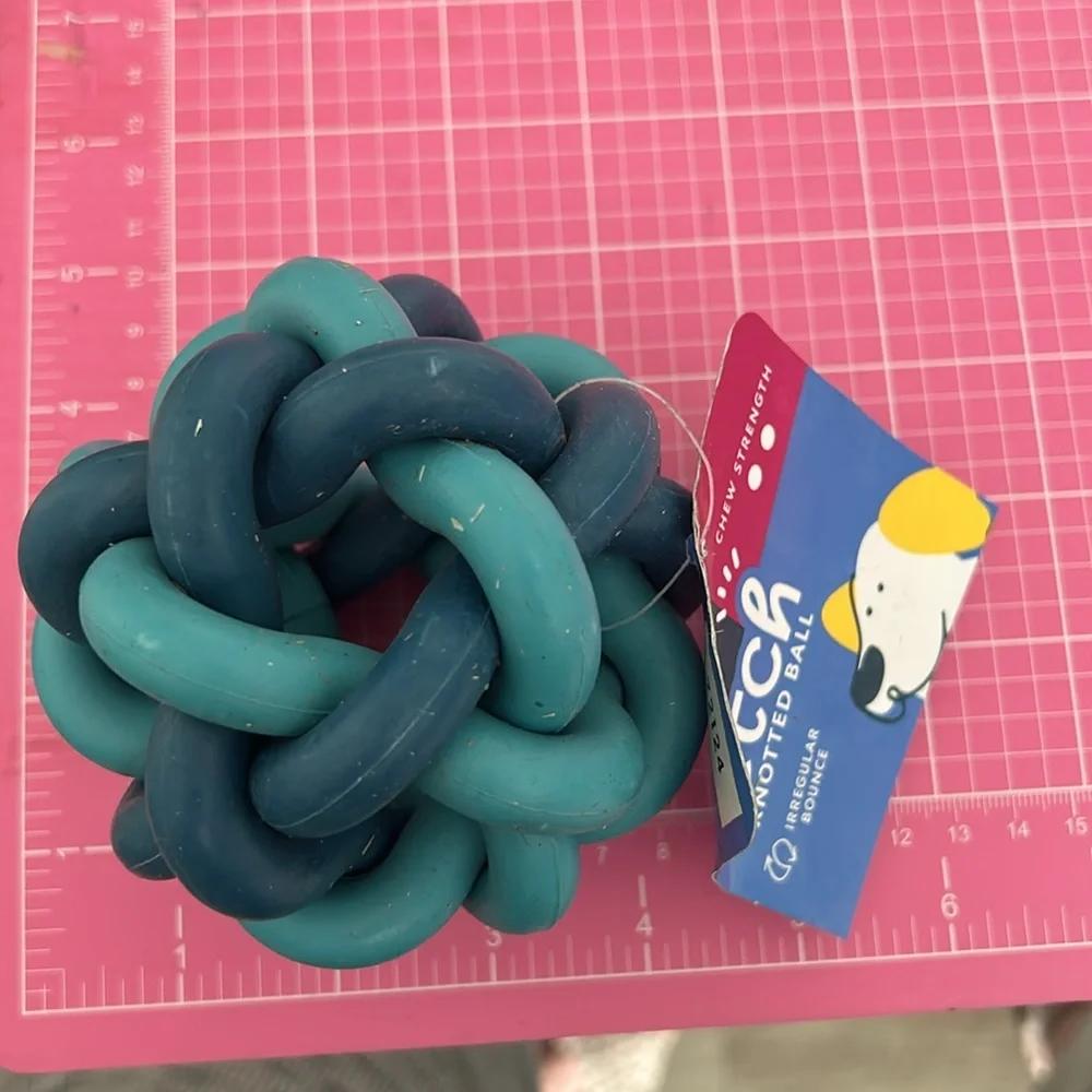 N/A fetch knotted