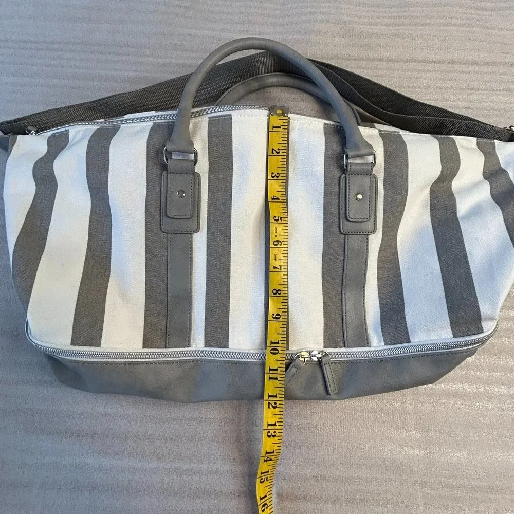 Ulta gray white