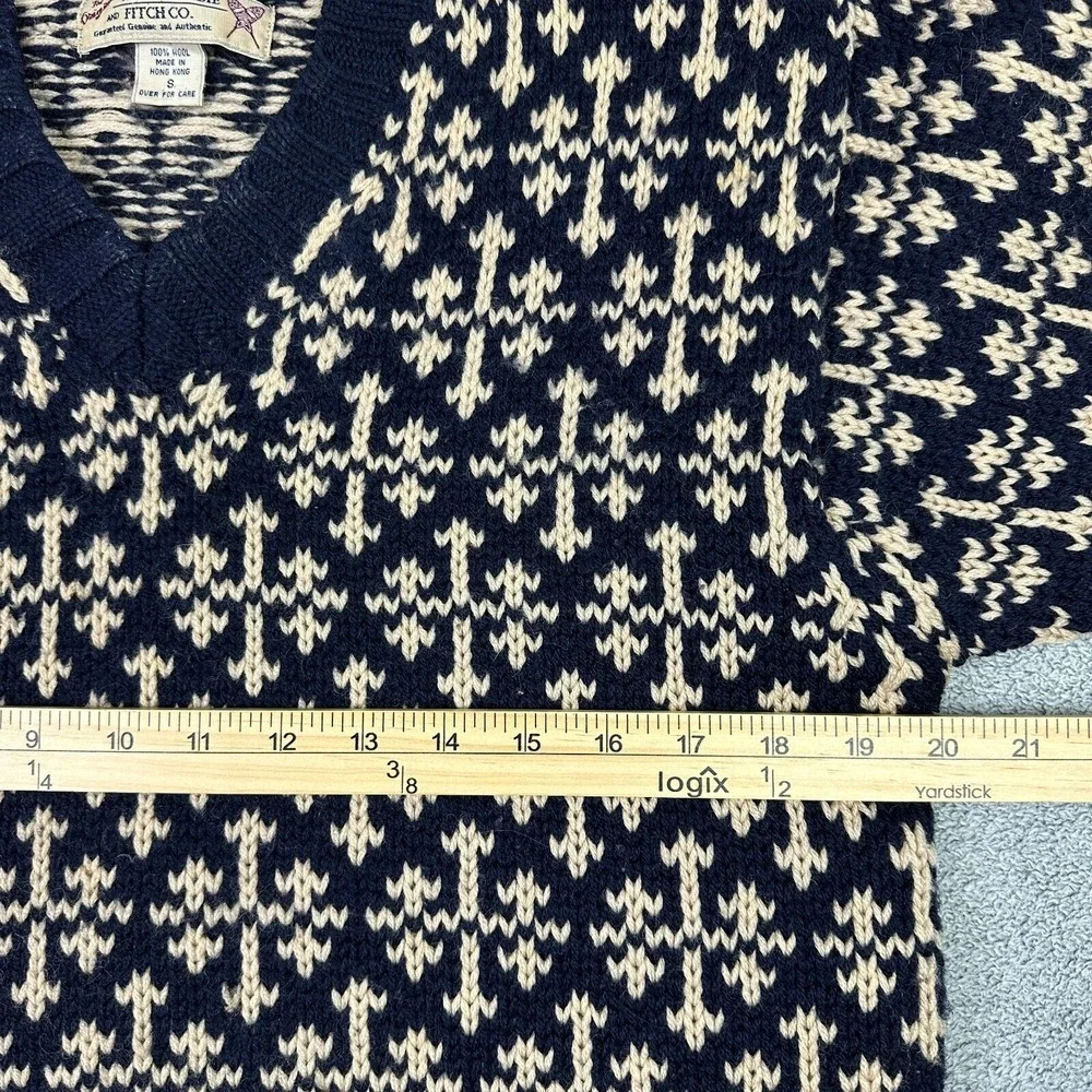 Abercrombie & Fitch men tag