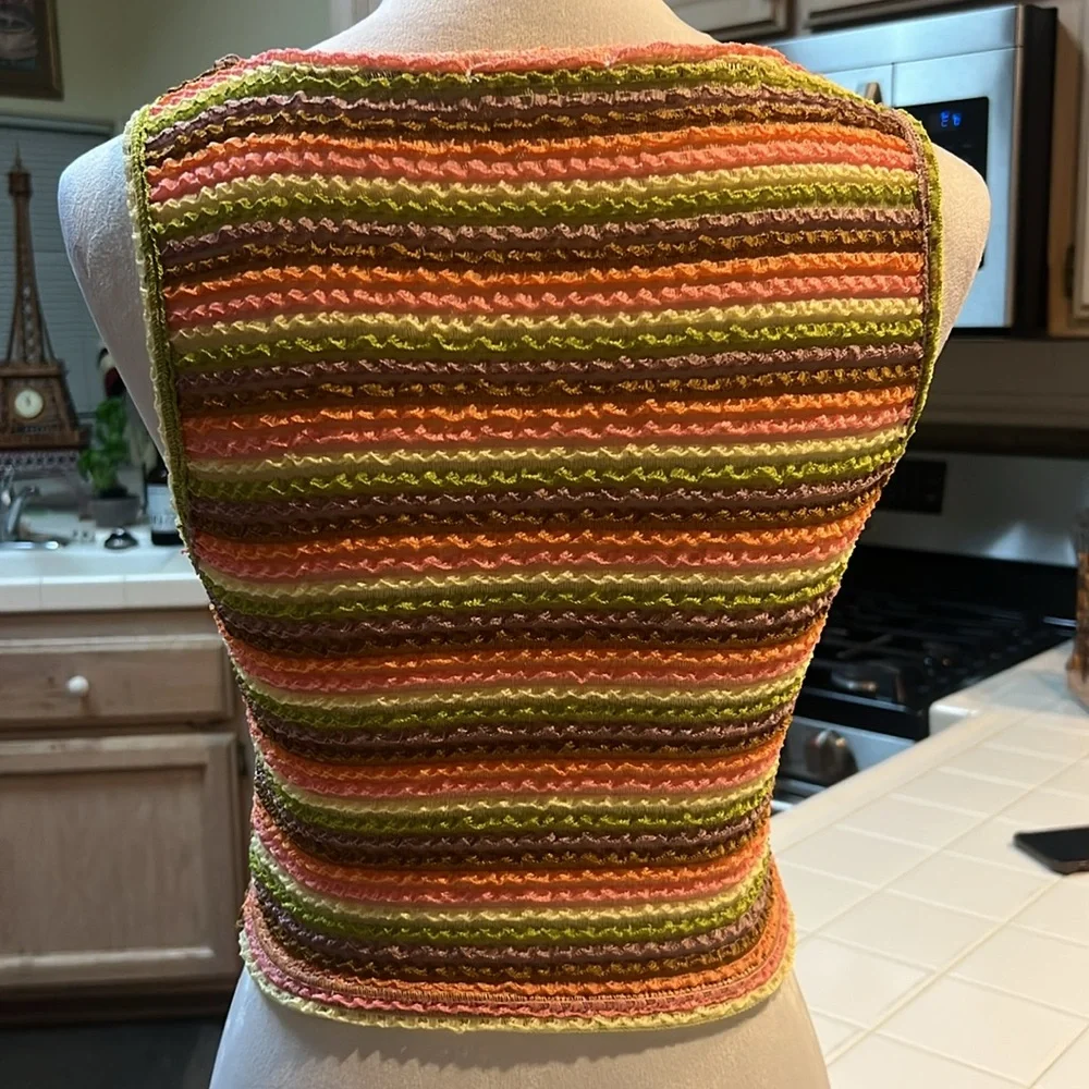 vibrant sleeveless