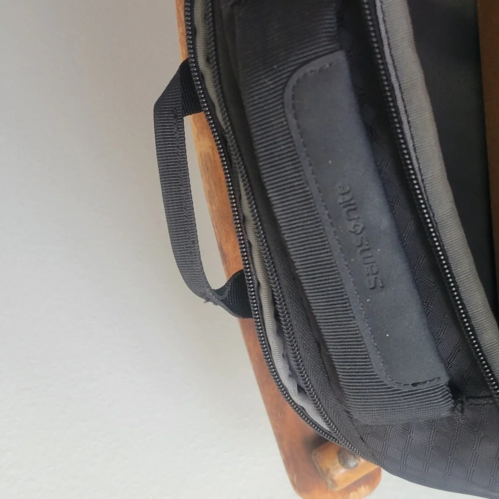 Samsonite functional comfortable