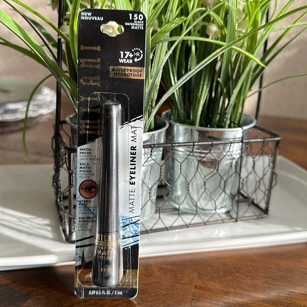 Stay Put Matte 17HR Wear Liquid Eyeliner - Waterproof 0.09fl oz