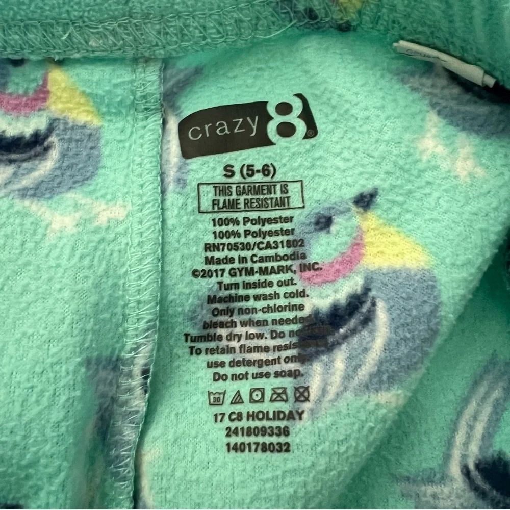 Crazy 8 cozy colorful
