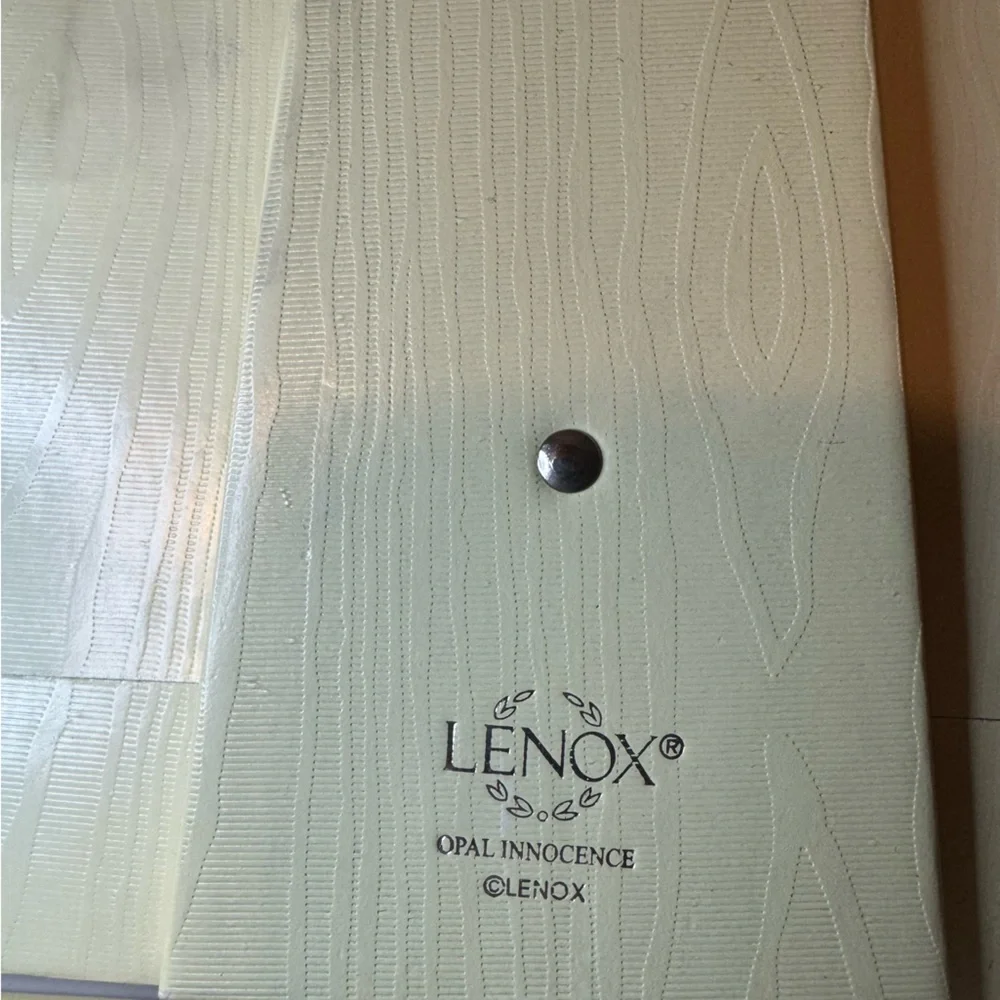 Lenox nwt opal