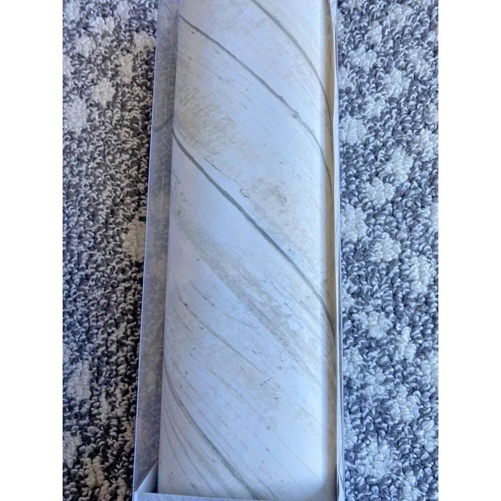 RoomMates peel stick