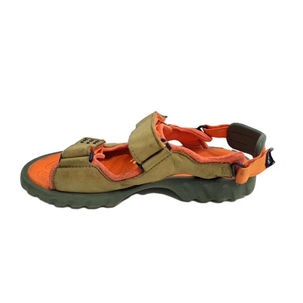 Crocs pre owned