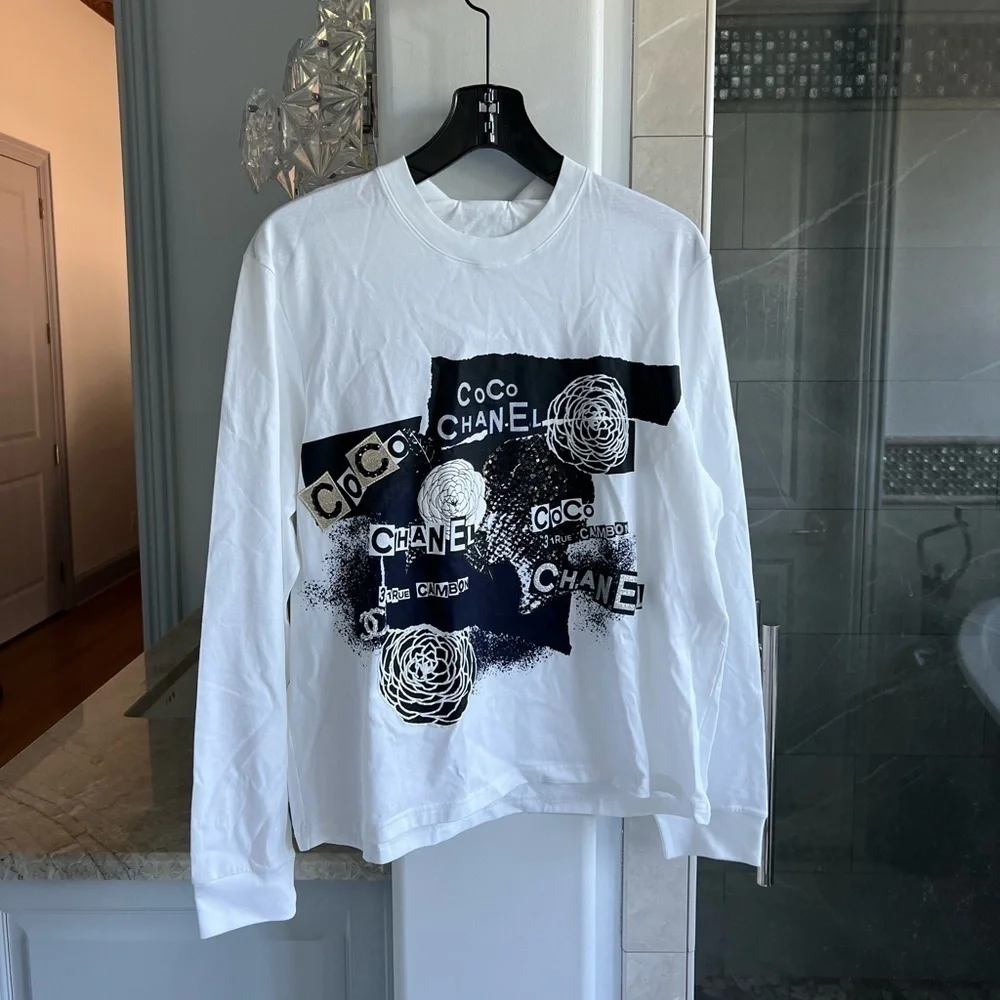 CHANEL beautiful long