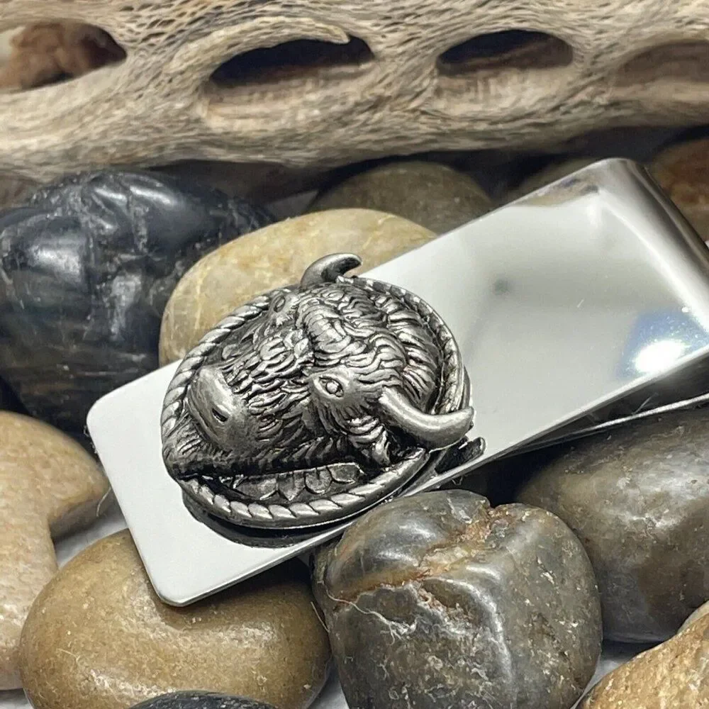 FANCY FOX BOUTIQUE this stunning