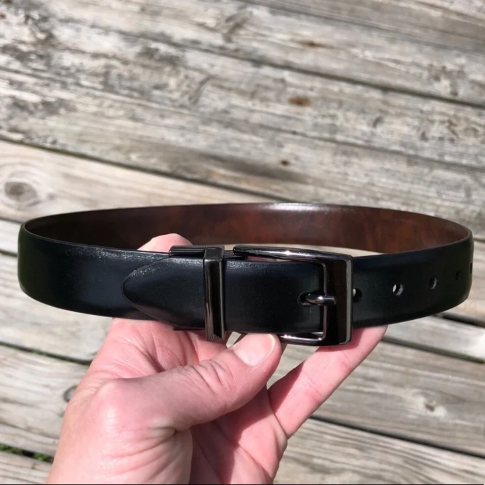 Dickies 22 holes apart