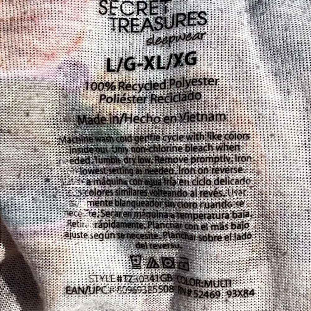 Secret Treasures wear print