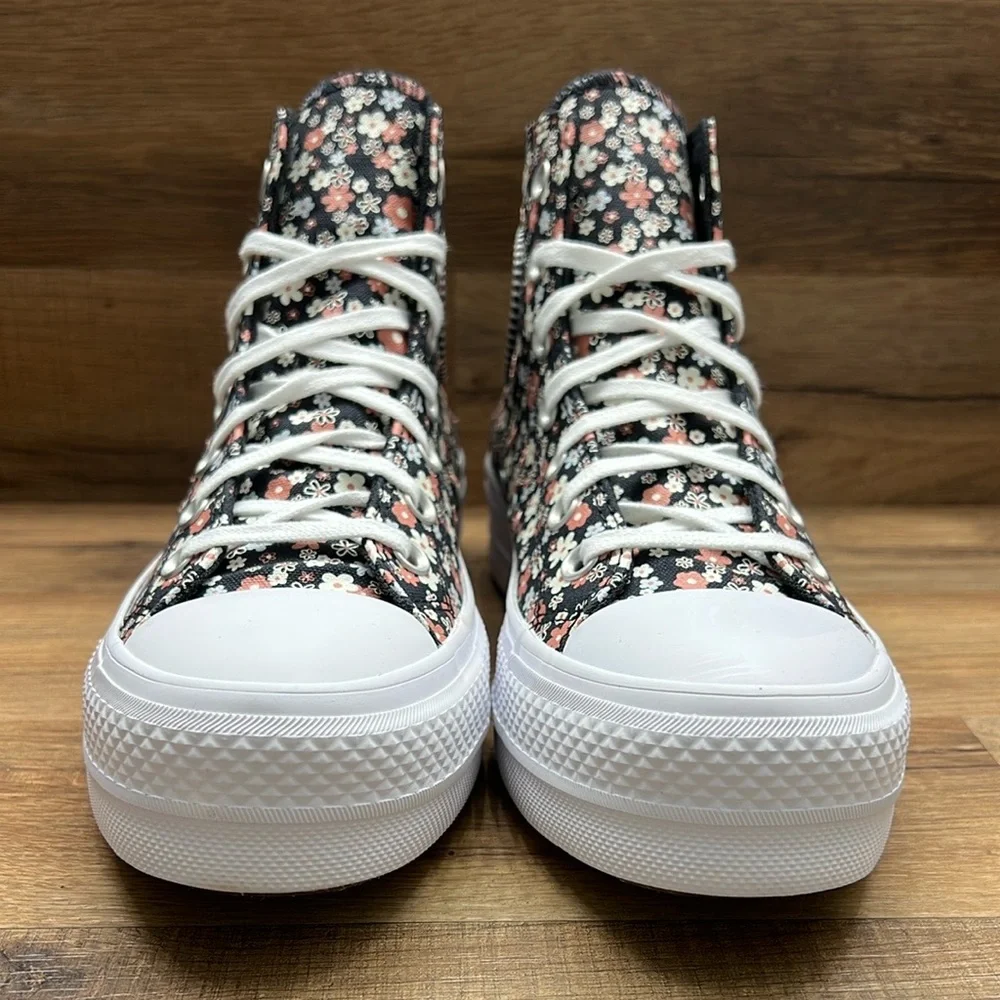 Converse step out