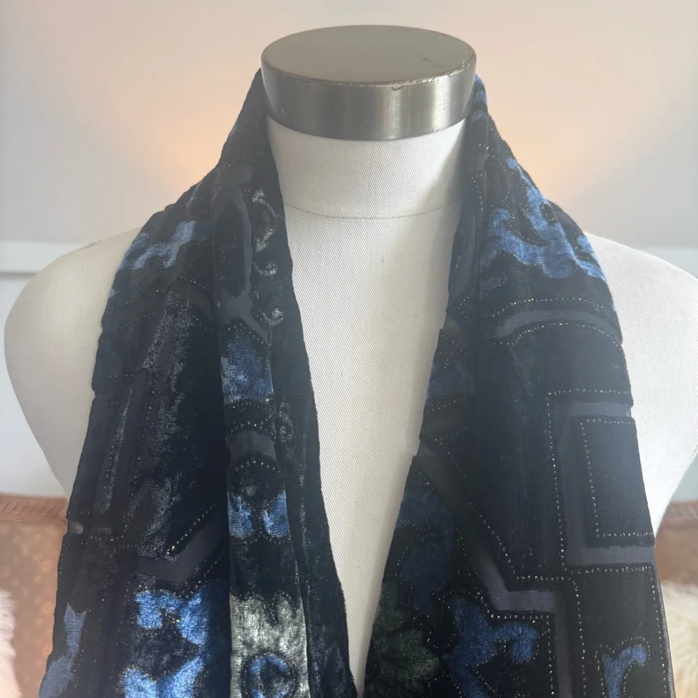 Vintage black velvet