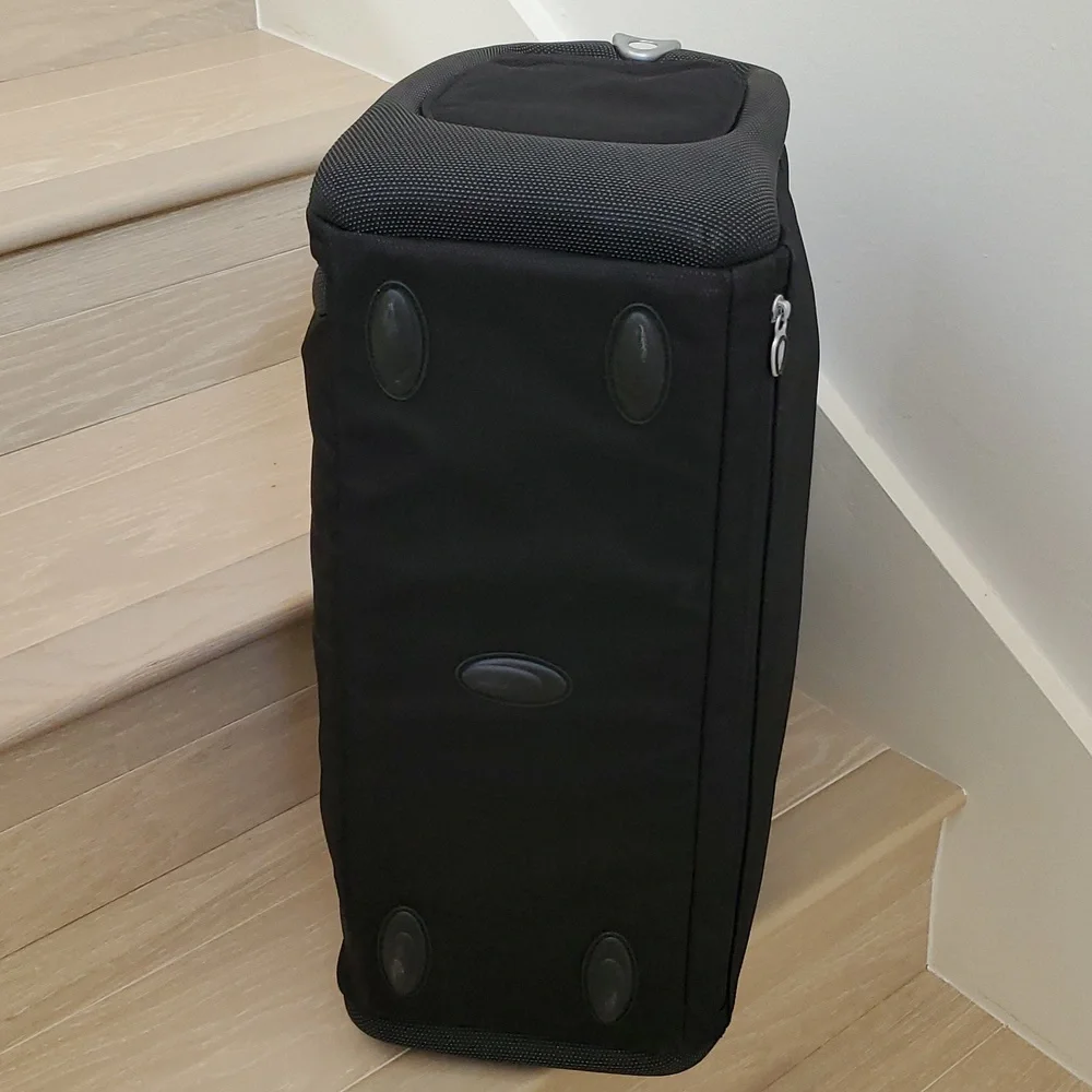 Tumi near new