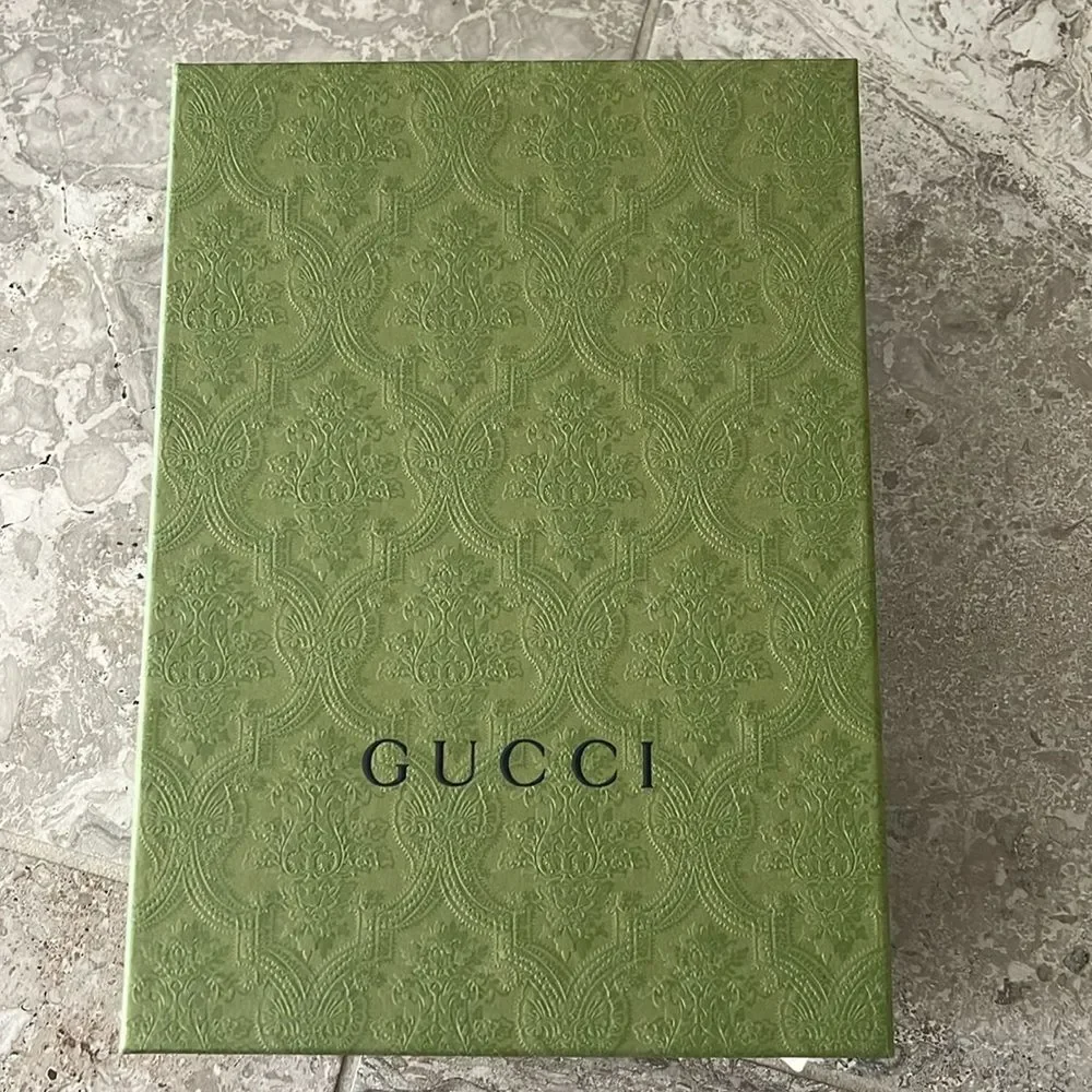 Gucci heel id