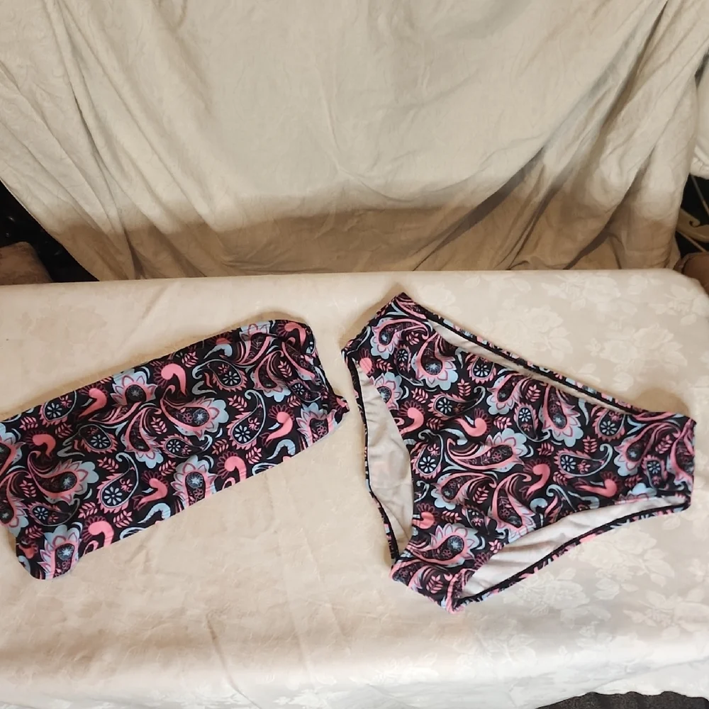 New 2 Piece Bikini Shein XL