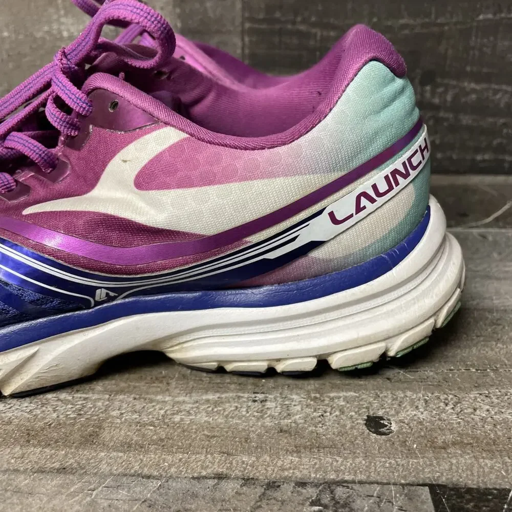 Brooks has wear