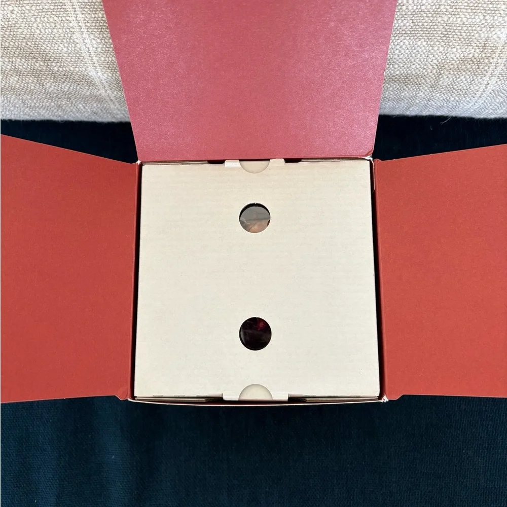 Williams Sonoma hand top