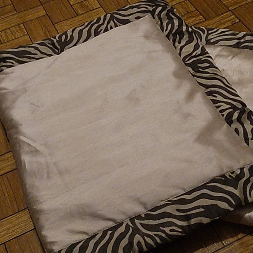 Set of 2 extra large pillow shams