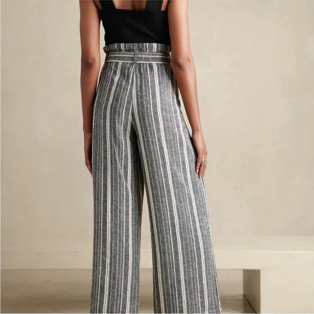 Banana Republic Linen Blend Paperbag Pants in Black Stripes Size 2